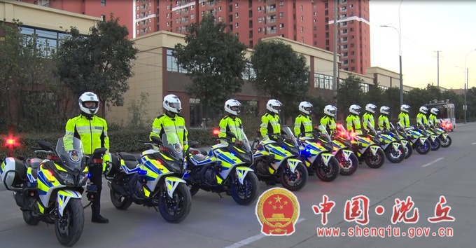 交警3.jpg
