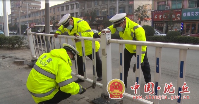 交警2.jpg