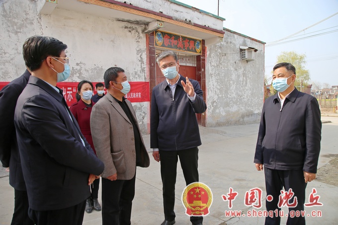 赵锡昌到我县3.jpg