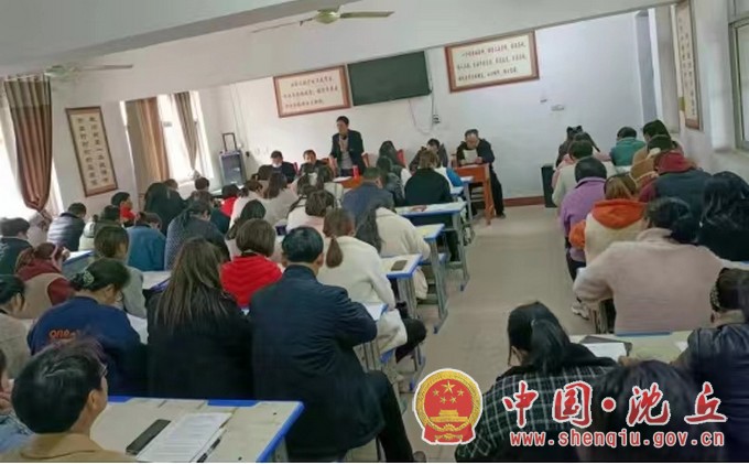 【2022-11-17】风华学校：掀起学习贯彻党的二十大精神热潮（3）.jpg