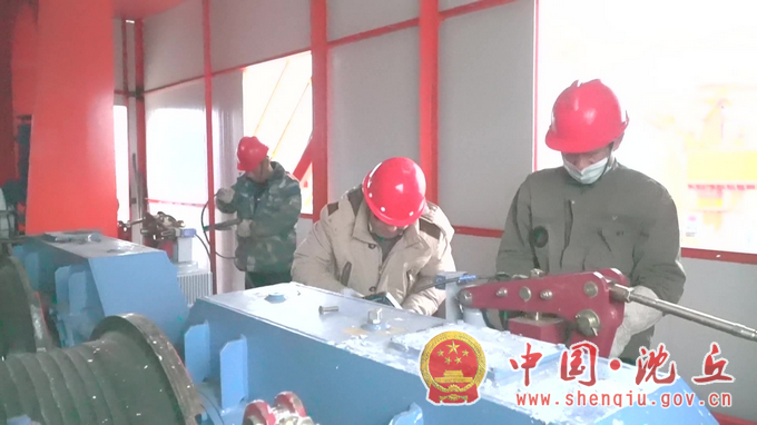 沈丘港区刘集作业区新建工程加快项目建设.mpg_20221202_153415.909.png