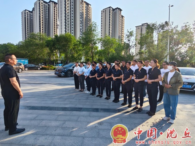 【2023-6-6】县物业企业行业协会 5年“爱心送考”如约而至  40辆“爱心送考”车再出发（1）.jpg