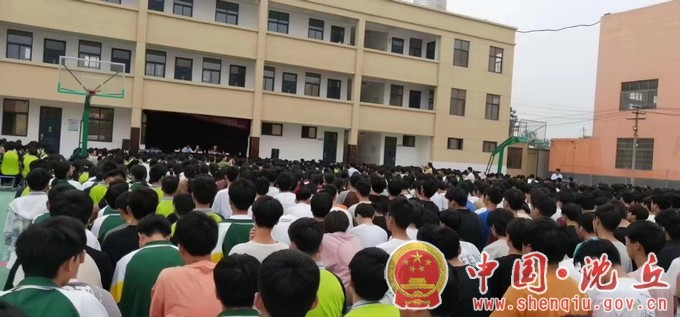县风华学校：送法进校园 护航青春成长（2）.jpg