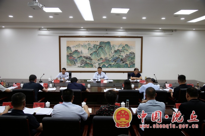 县委常委会扩大会议图.jpg