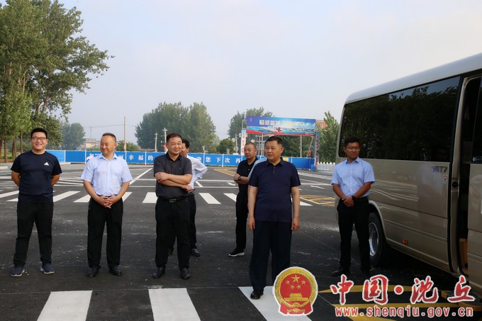 【2023-8-2】田庆杰调研城区5条道路建设时强调 倒排工期 克难攻坚 节点推进 确保城区5条道路早建成早通车早惠及群众（1）.jpg