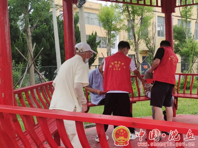 【2023-8-3】沈丘县粮食和物资储备中心开展精神文明建设宣传工作（1）.jpg