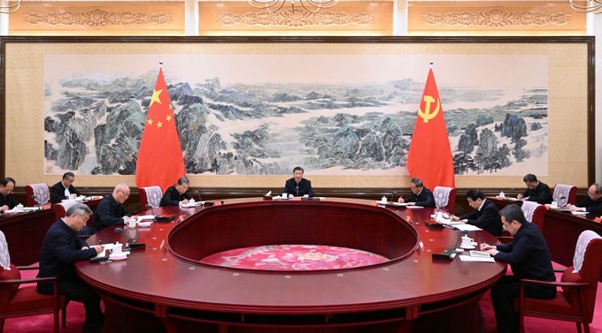 中共中央政治局召开专题民主生活会 习近平主持会议并发表重要讲话（2）.jpg