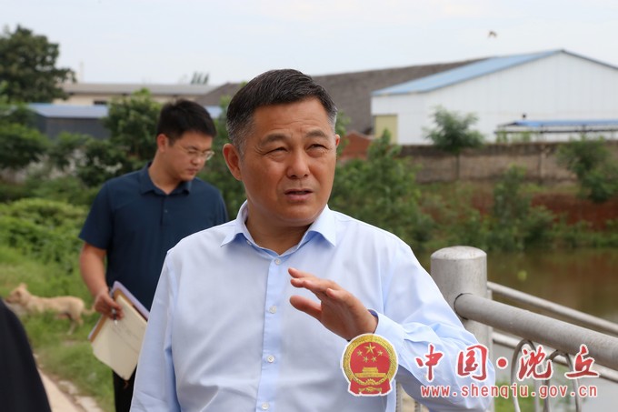 田庆杰调研新蔡河汛情时强调 查找风险弱项 打牢防汛基础 确保人民群众生命财产安全.JPG