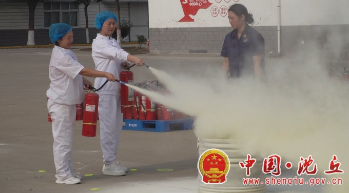 【2025-7-14】周口金丝猴食品有限公司联合县消防救援大队开展消防演练（1）.jpg