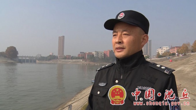 沈丘渔政夜查：鼓励正常网钓 严禁非法捕捞.mp4_20211119_160401.457.jpg