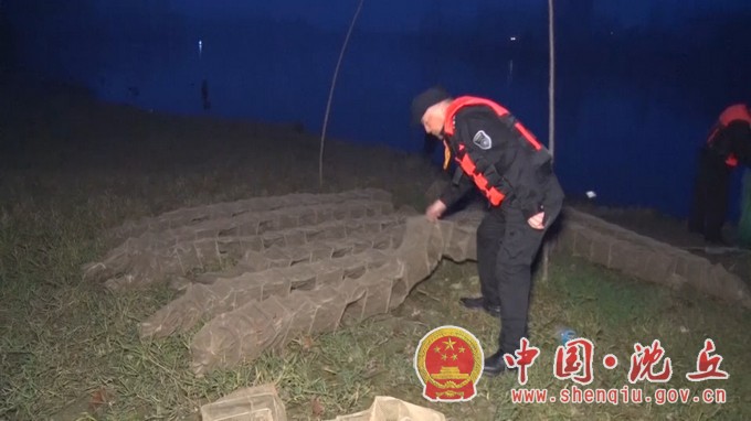 沈丘渔政夜查：鼓励正常网钓 严禁非法捕捞.mp4_20211119_160207.794.jpg