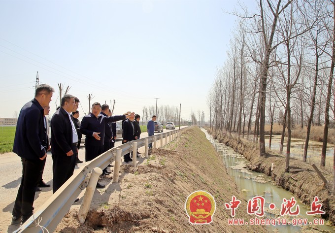 田庆杰调研高标准农田、“四好农村公路”和“三网”建设工作（2）.jpg