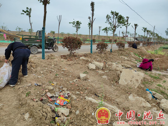 【2023-4-27】卞路口乡开展“节前环境大整治 清洁家园迎亲人 ”集体行动 (3).png