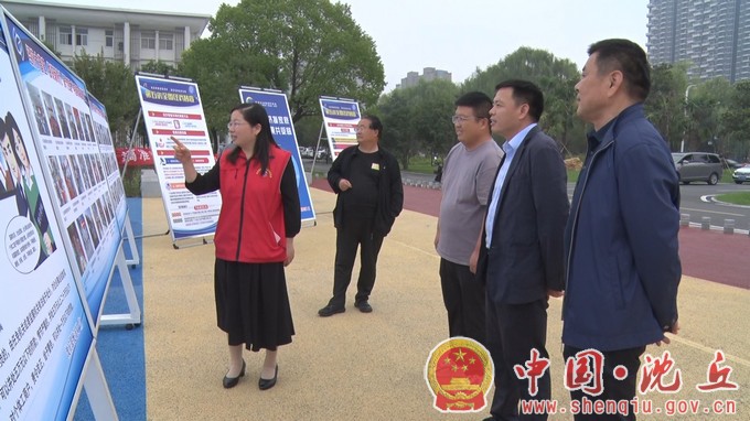 【2023-9-27】县统计局开展第十四届“中国统计开放日”宣传活动（1）.jpg