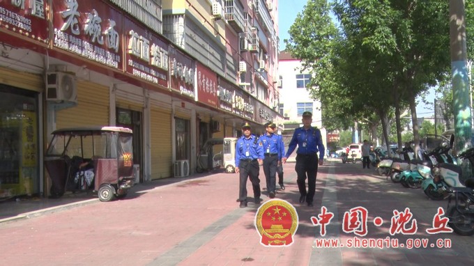“五一”不停歇 执法 “不打烊” (2).jpg