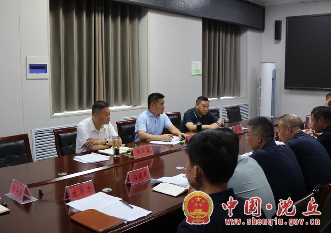 我县召开安置房项目建设暨拆迁安置工作推进会.JPG