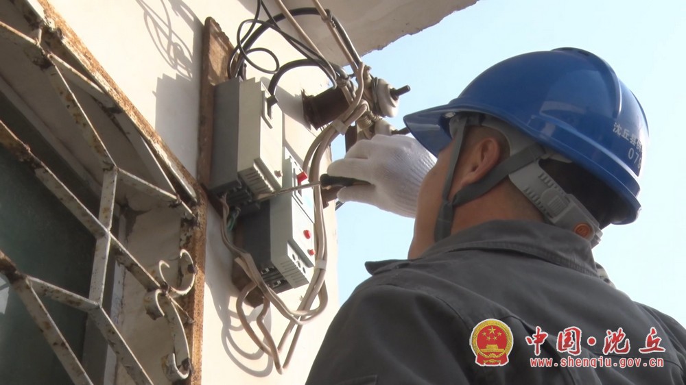 【2026-2-18】新春走基层｜电力人春节不打烊 守护万家灯火（33）.jpg