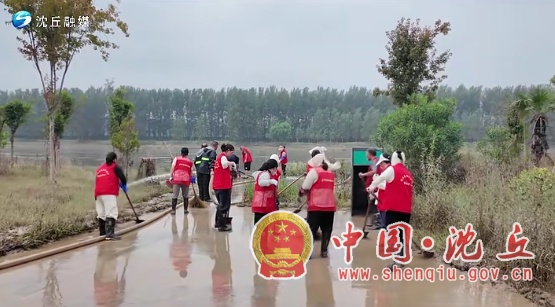 积水淤泥.jpg